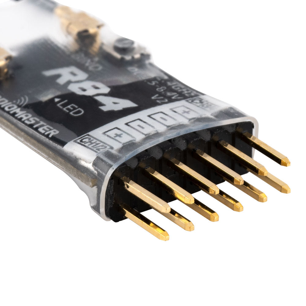 RadioMaster R84 V2 D8／D16／S-FHSS 4 通道接收機