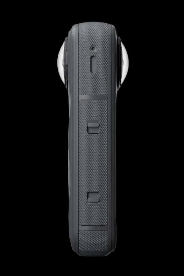 Insta360 X5